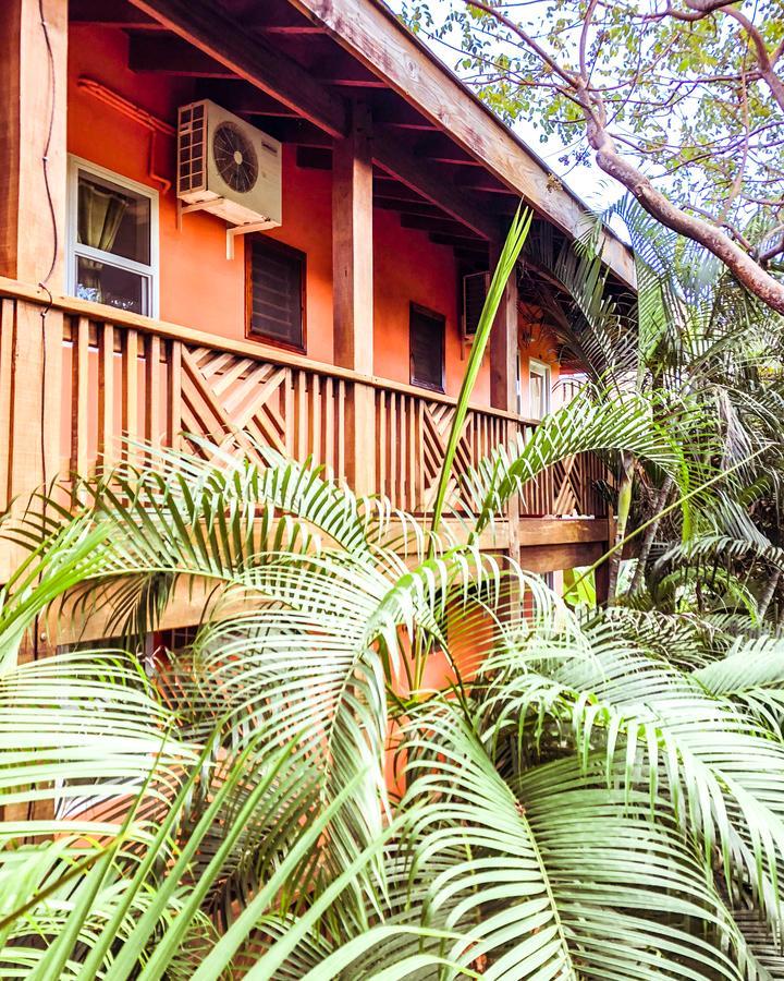 Hotel Posada Las Orquideas,Вест-Энд Экстерьер фото